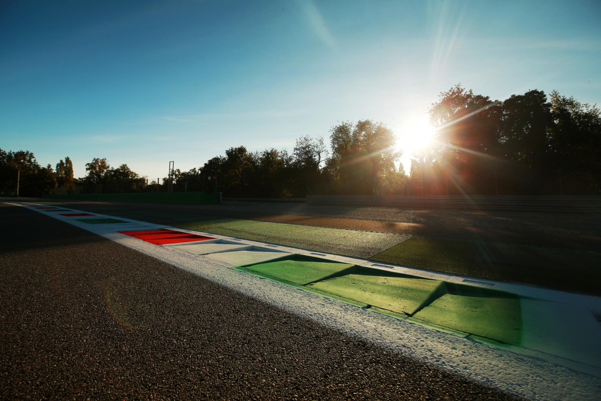 33 Cars Head to the Temple of Speed for Round 3