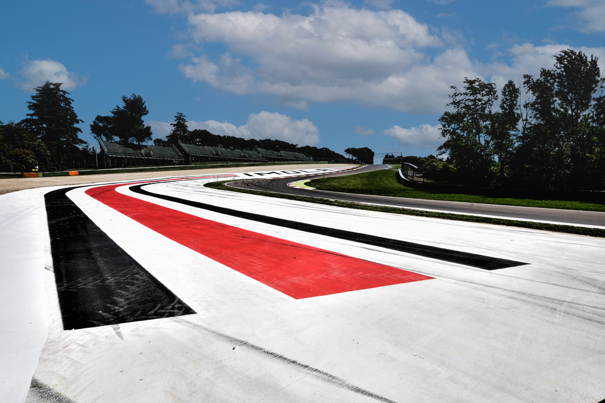 Going Full Circle: 40 LMP3 and GT3 Cars for Michelin Le Mans Cup Return to Imola