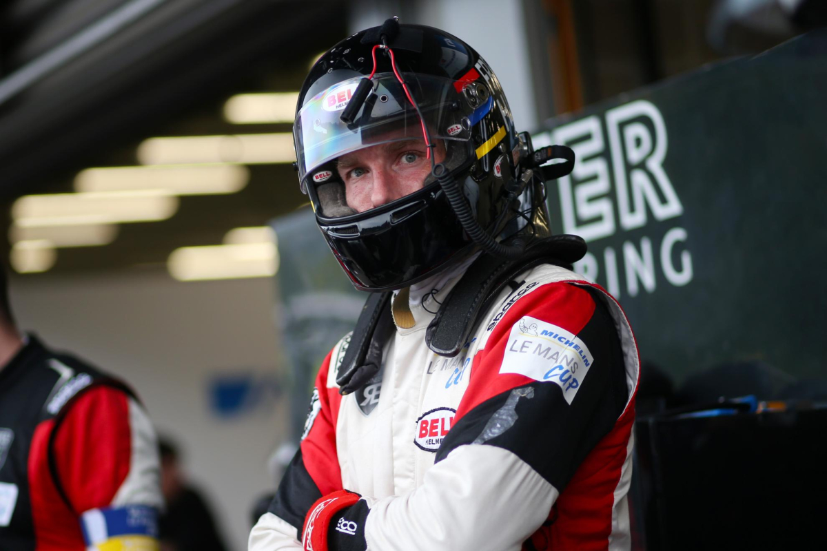 Hunt and Moller Secure Pole at Spa