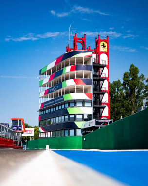 This weekend, the #ELMS continues at Imola. 🇮🇹 Good luck to all our competitors as they take on Roun