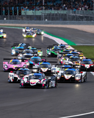 Silverstone, let’s go! 🇬🇧 44 #LMC cars have been unleashed around this iconic circuit, but who will 