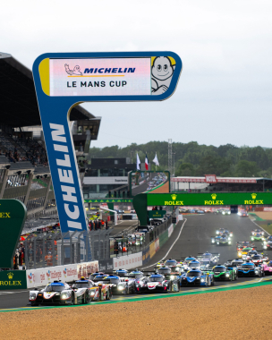 Just pure art in your feed. 🖼️ The 2026 #RoadToLeMans start, frozen in time for eternity. What a sce