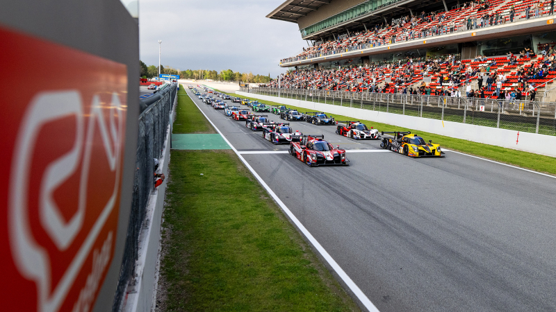 Huge 44-Car Grid for Start of the 2026 Season in Barcelona